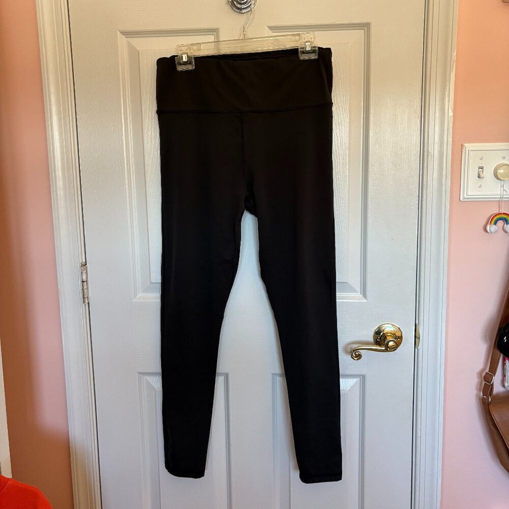 🖤 All in Motion Black High-Rise Leggings | Size L